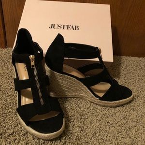 NWT Karsey Wedge Sandal